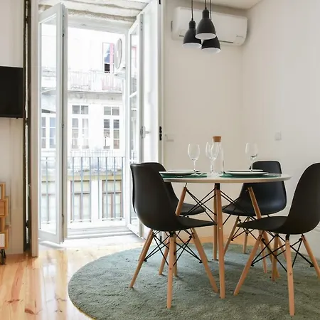 New Studio With Balcony Apartment
